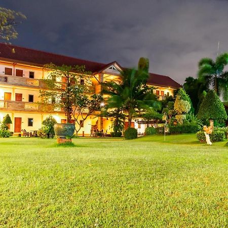 Pn Gold Resort Bang Saen Ngoại thất bức ảnh