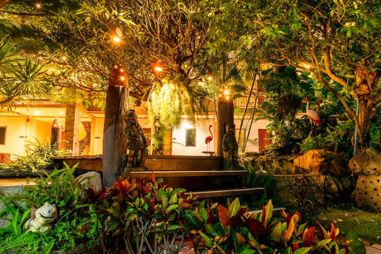 Pn Gold Resort Bang Saen Ngoại thất bức ảnh