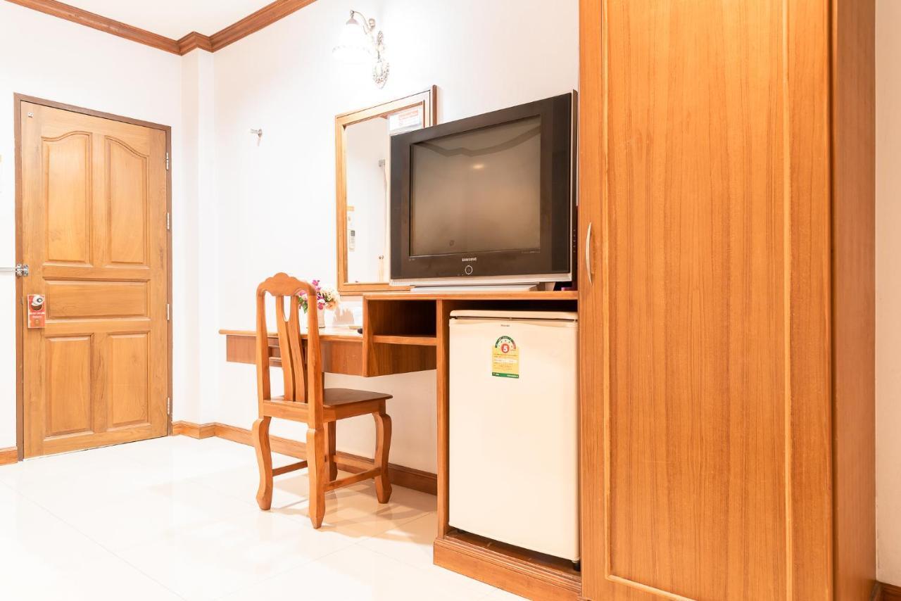 Pn Gold Resort Bang Saen Ngoại thất bức ảnh