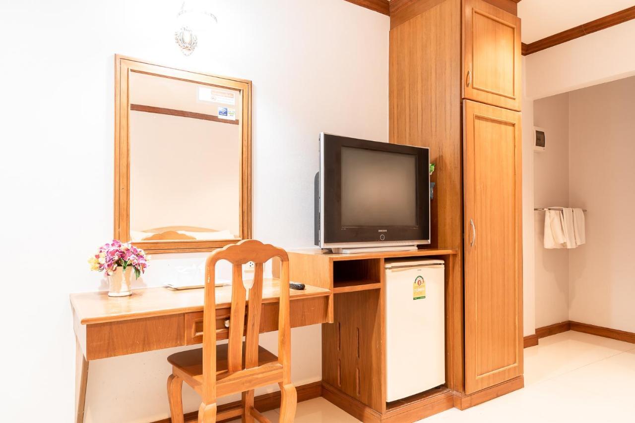 Pn Gold Resort Bang Saen Ngoại thất bức ảnh