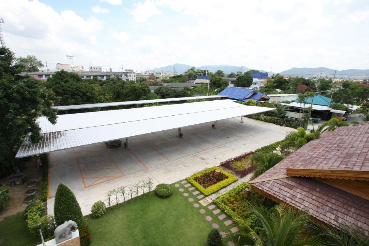 Pn Gold Resort Bang Saen Ngoại thất bức ảnh
