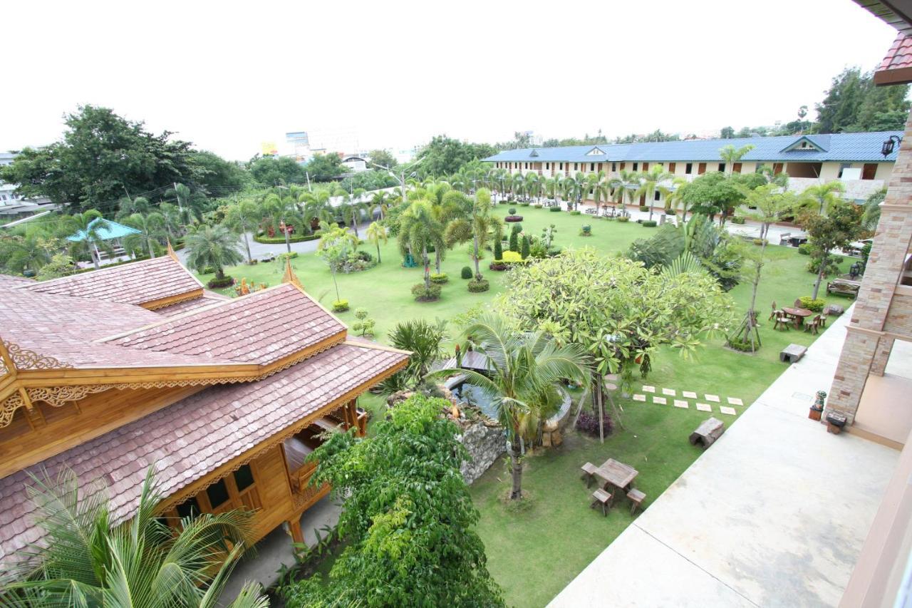 Pn Gold Resort Bang Saen Ngoại thất bức ảnh
