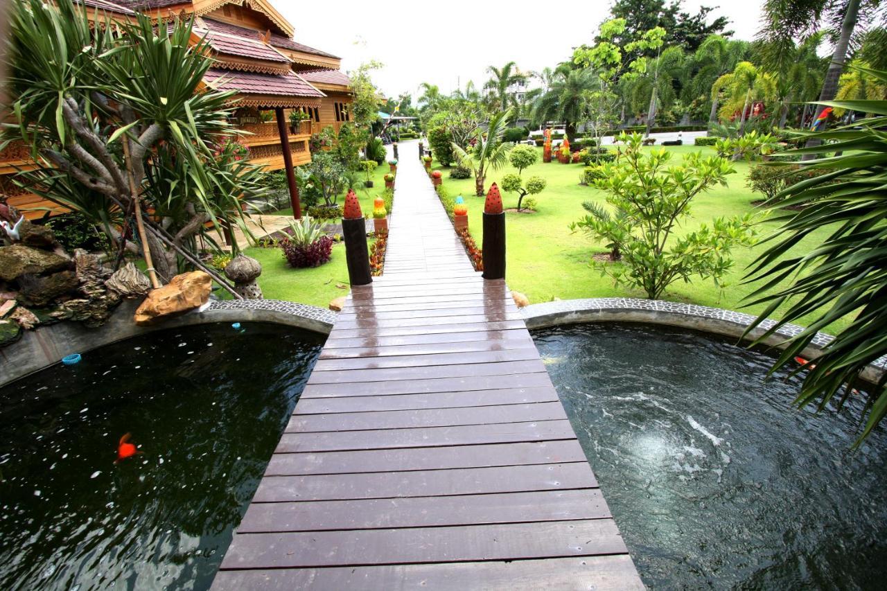 Pn Gold Resort Bang Saen Ngoại thất bức ảnh