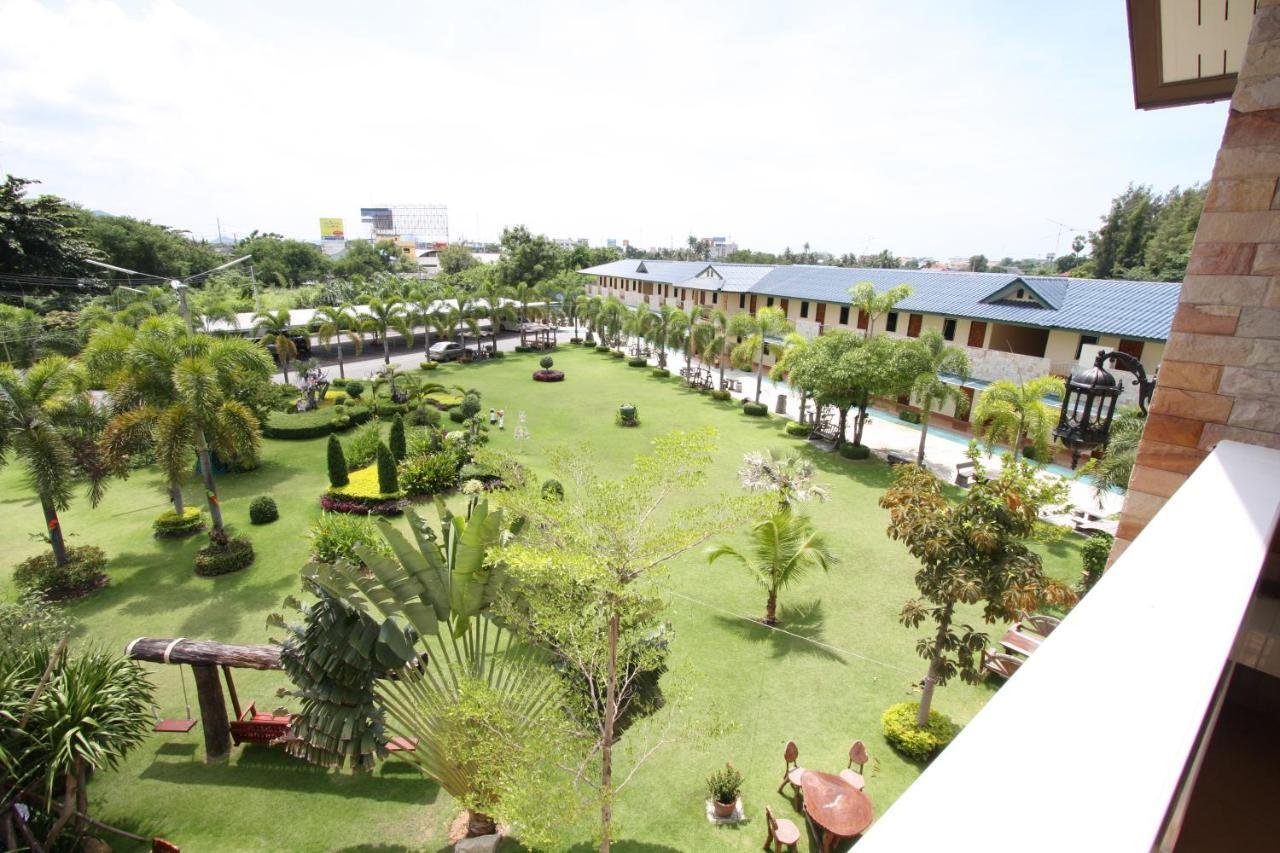 Pn Gold Resort Bang Saen Ngoại thất bức ảnh